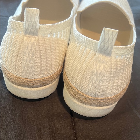 Bobs Memory Foam Cream Slip-On Shoes women’s - Picture 4 of 7